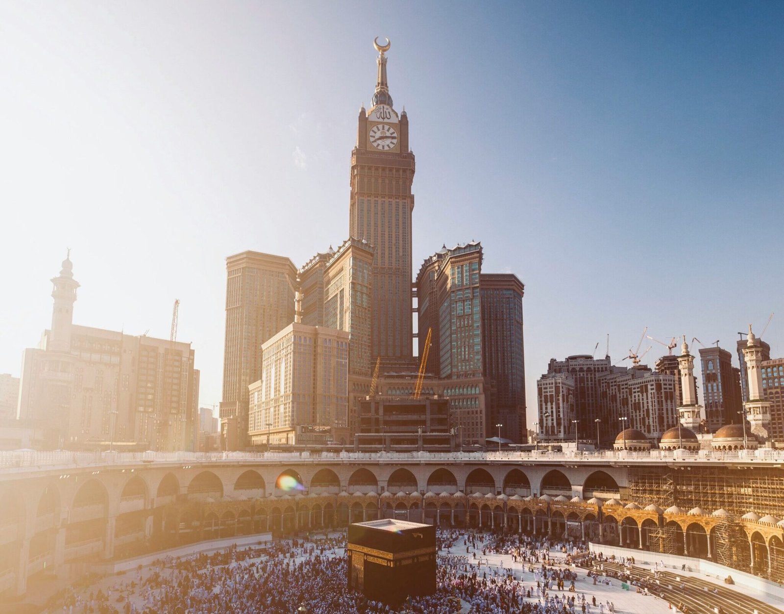 ishan-seefromthesky-66Tu10CxYY0-unsplash